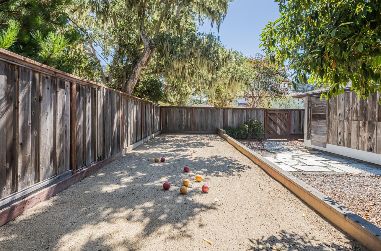 Detail Gallery Image 20 of 32 For 1051 Matador Rd, Pebble Beach,  CA 93953 - 3 Beds | 2 Baths