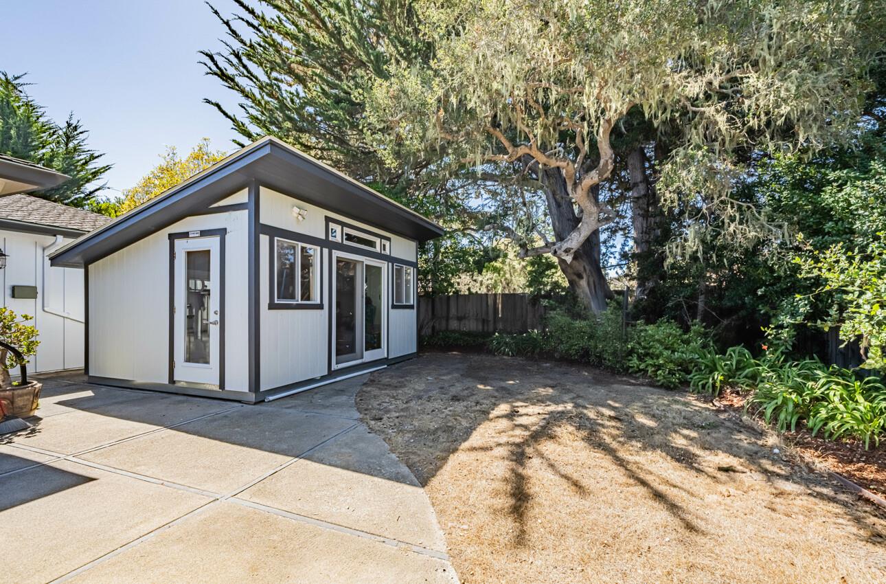 Detail Gallery Image 21 of 32 For 1051 Matador Rd, Pebble Beach,  CA 93953 - 3 Beds | 2 Baths