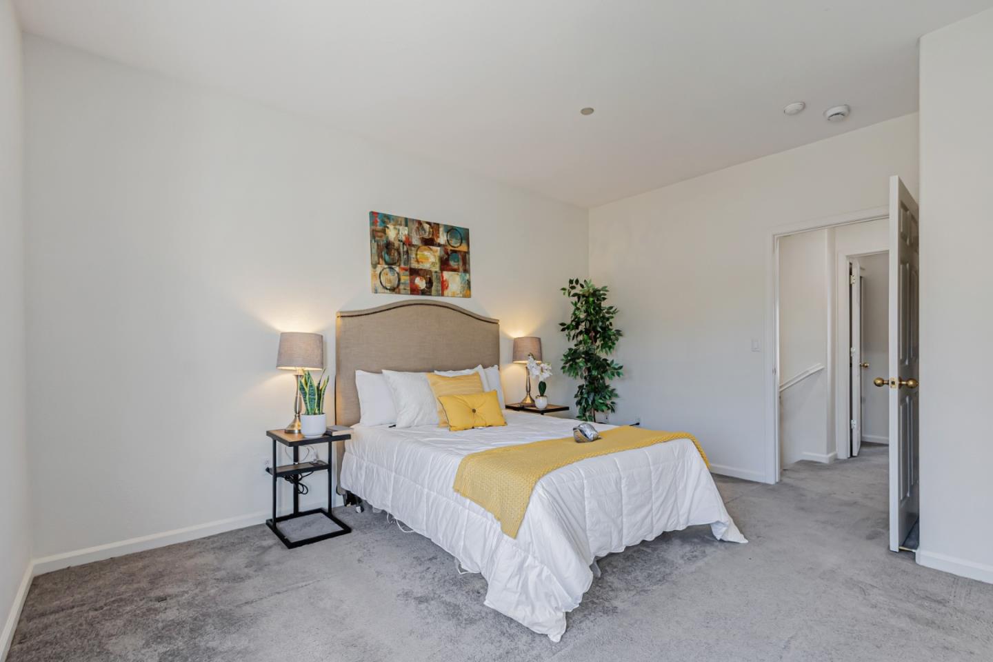 Detail Gallery Image 19 of 40 For 39 Cloud Walk, Milpitas,  CA 95035 - 2 Beds | 2/1 Baths