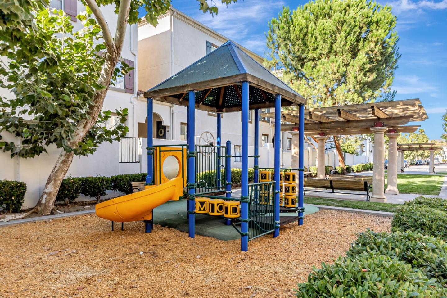 Detail Gallery Image 39 of 40 For 39 Cloud Walk, Milpitas,  CA 95035 - 2 Beds | 2/1 Baths