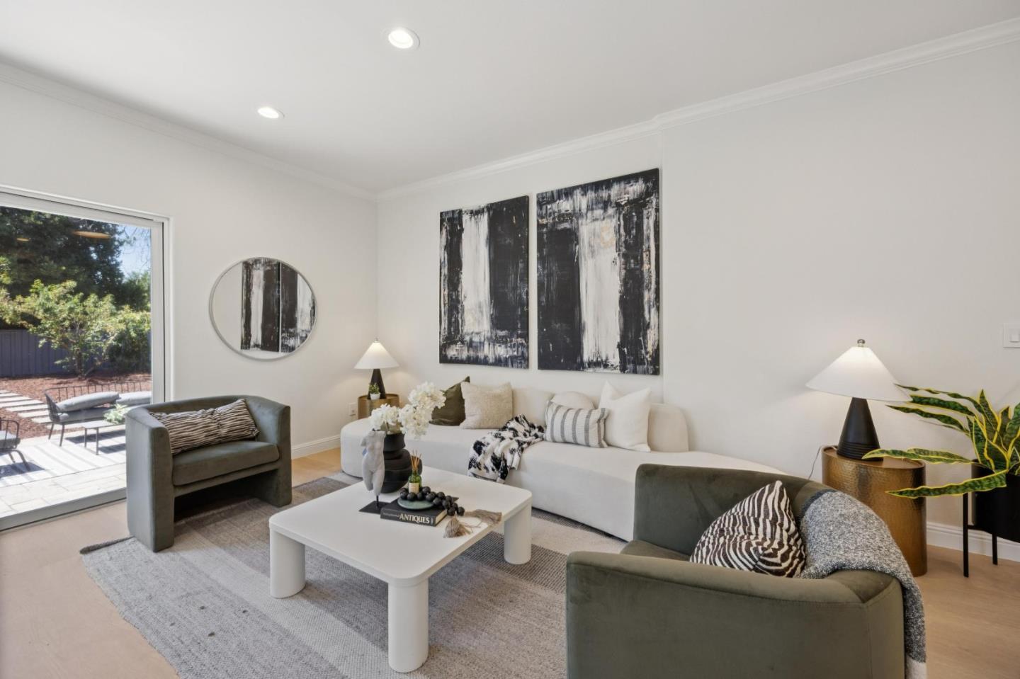 Detail Gallery Image 23 of 122 For 221 S 21st St, San Jose,  CA 95116 - 4 Beds | 3 Baths