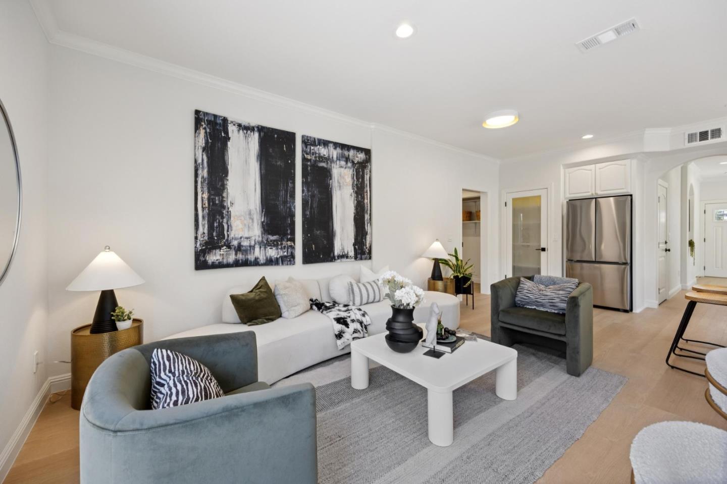 Detail Gallery Image 25 of 122 For 221 S 21st St, San Jose,  CA 95116 - 4 Beds | 3 Baths