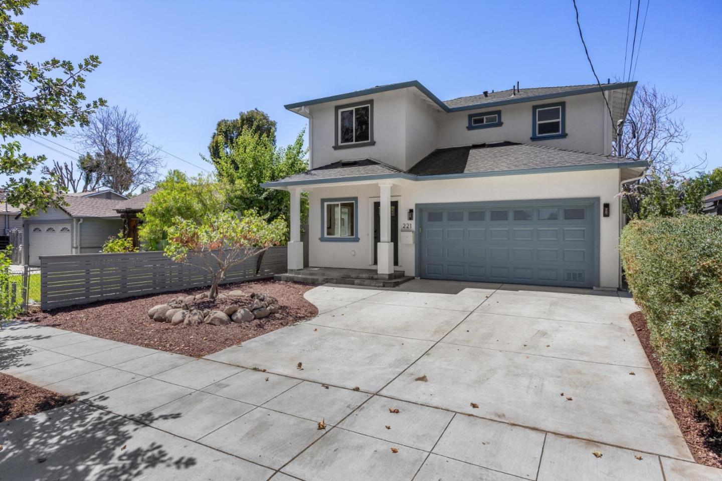 Detail Gallery Image 3 of 122 For 221 S 21st St, San Jose,  CA 95116 - 4 Beds | 3 Baths