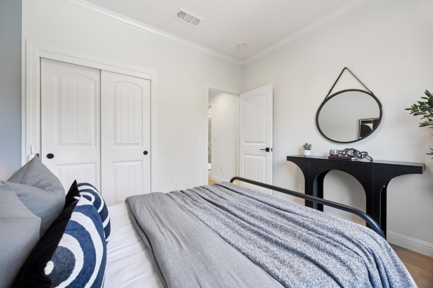 Detail Gallery Image 40 of 122 For 221 S 21st St, San Jose,  CA 95116 - 4 Beds | 3 Baths