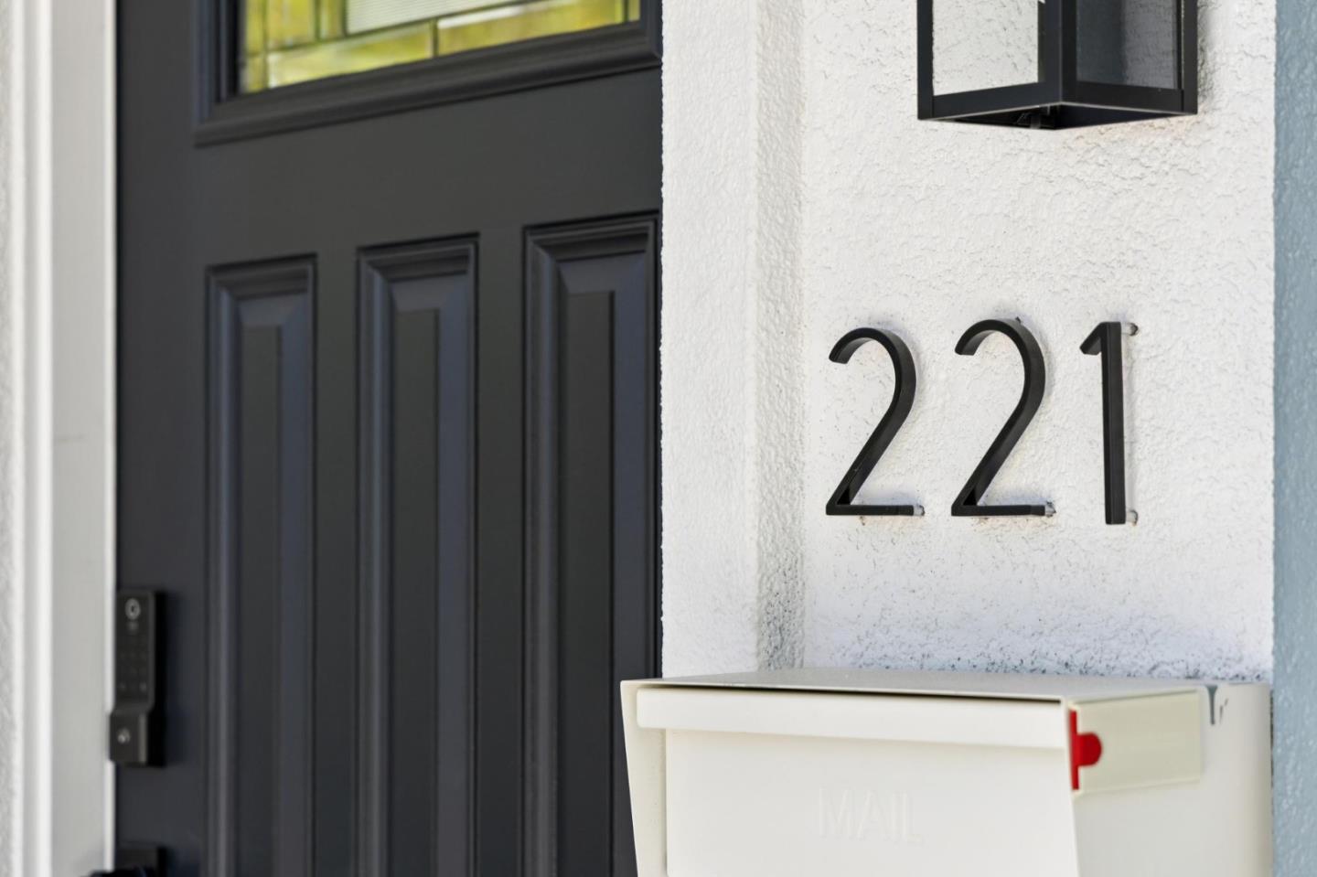 Detail Gallery Image 6 of 122 For 221 S 21st St, San Jose,  CA 95116 - 4 Beds | 3 Baths