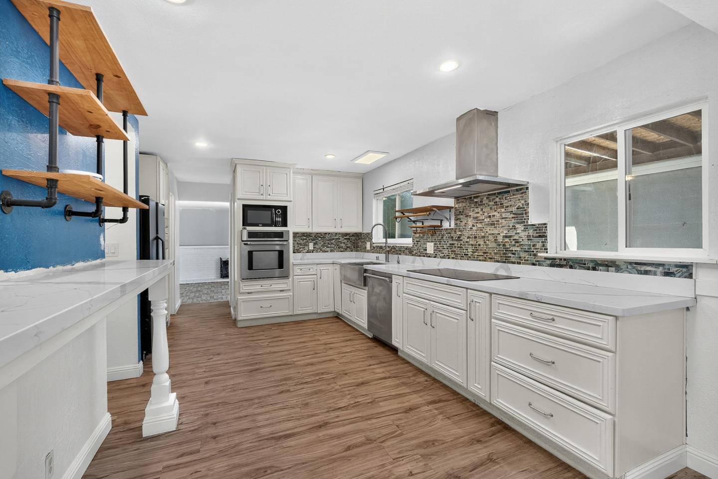 Detail Gallery Image 5 of 56 For 3291 Selva Dr, San Jose,  CA 95148 - 4 Beds | 3 Baths