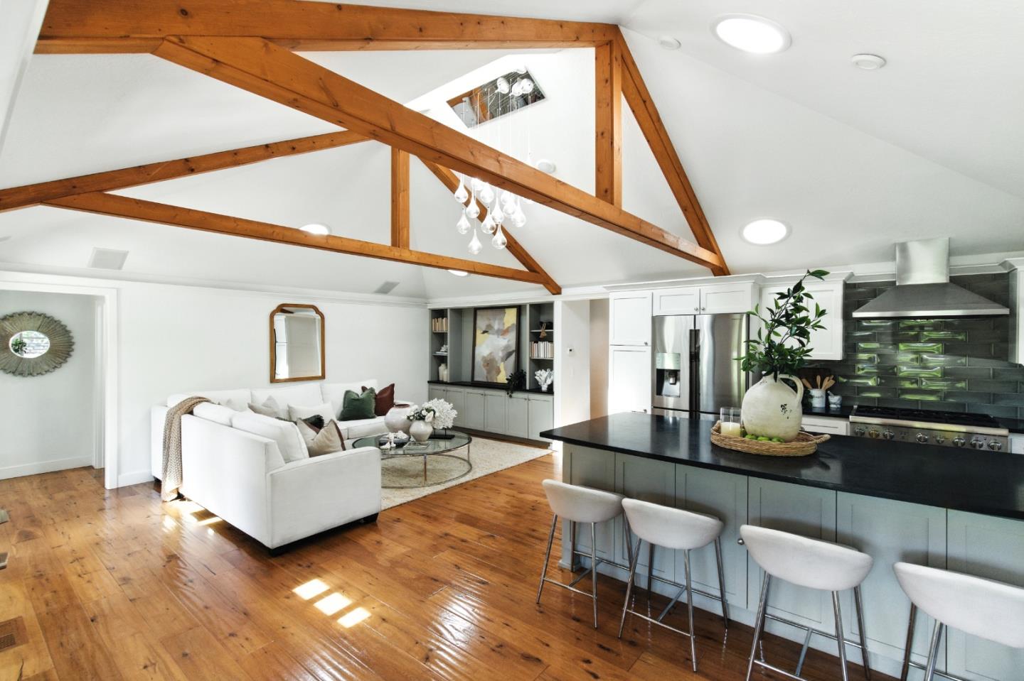 Detail Gallery Image 11 of 60 For 810 Glencrag Way, Woodside,  CA 94062 - 4 Beds | 4 Baths