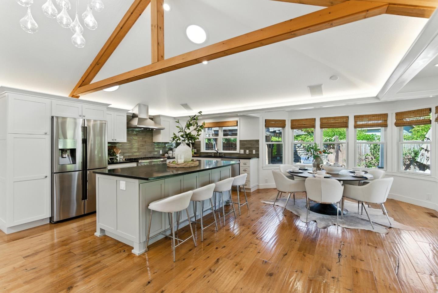 Detail Gallery Image 12 of 60 For 810 Glencrag Way, Woodside,  CA 94062 - 4 Beds | 4 Baths
