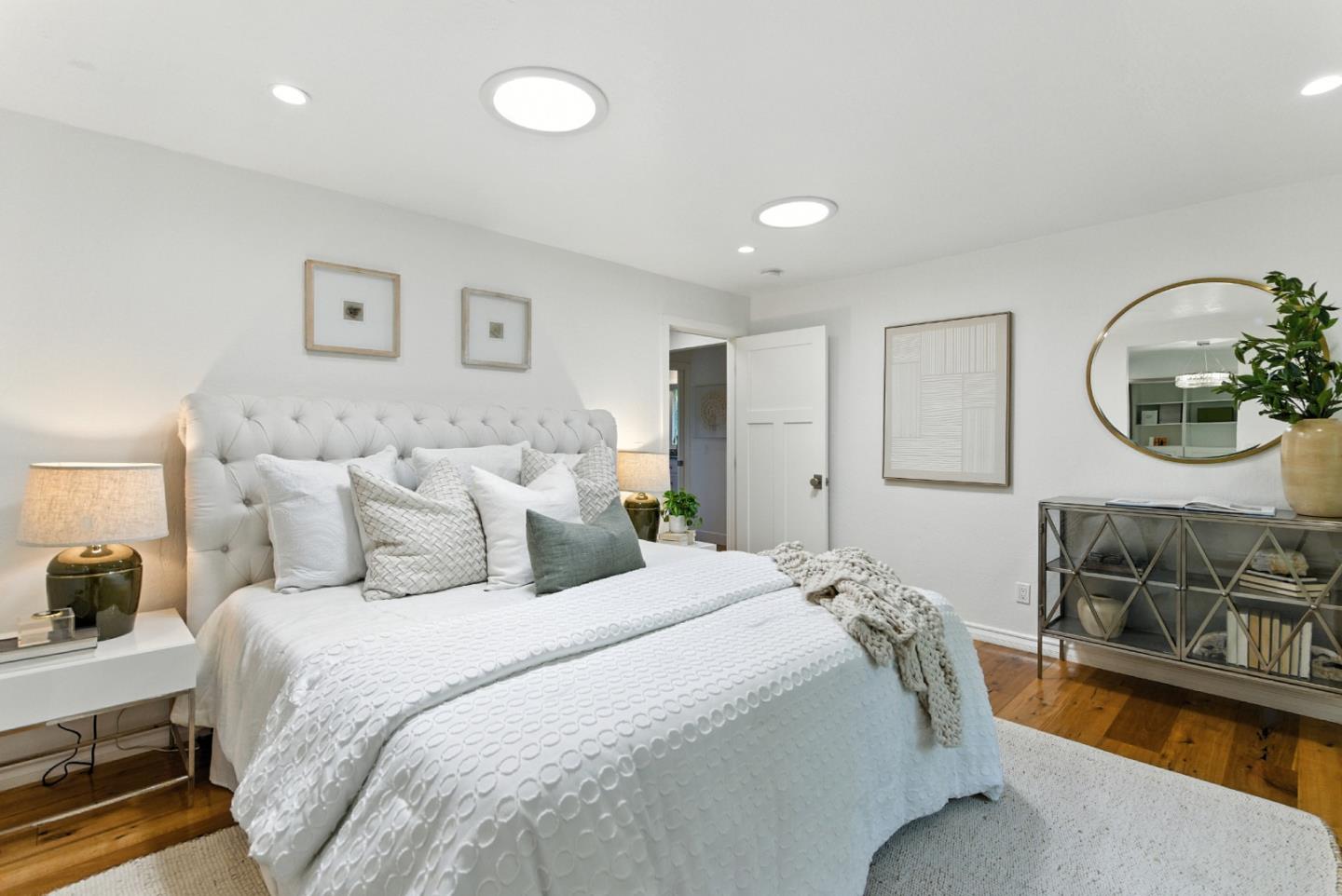 Detail Gallery Image 15 of 60 For 810 Glencrag Way, Woodside,  CA 94062 - 4 Beds | 4 Baths