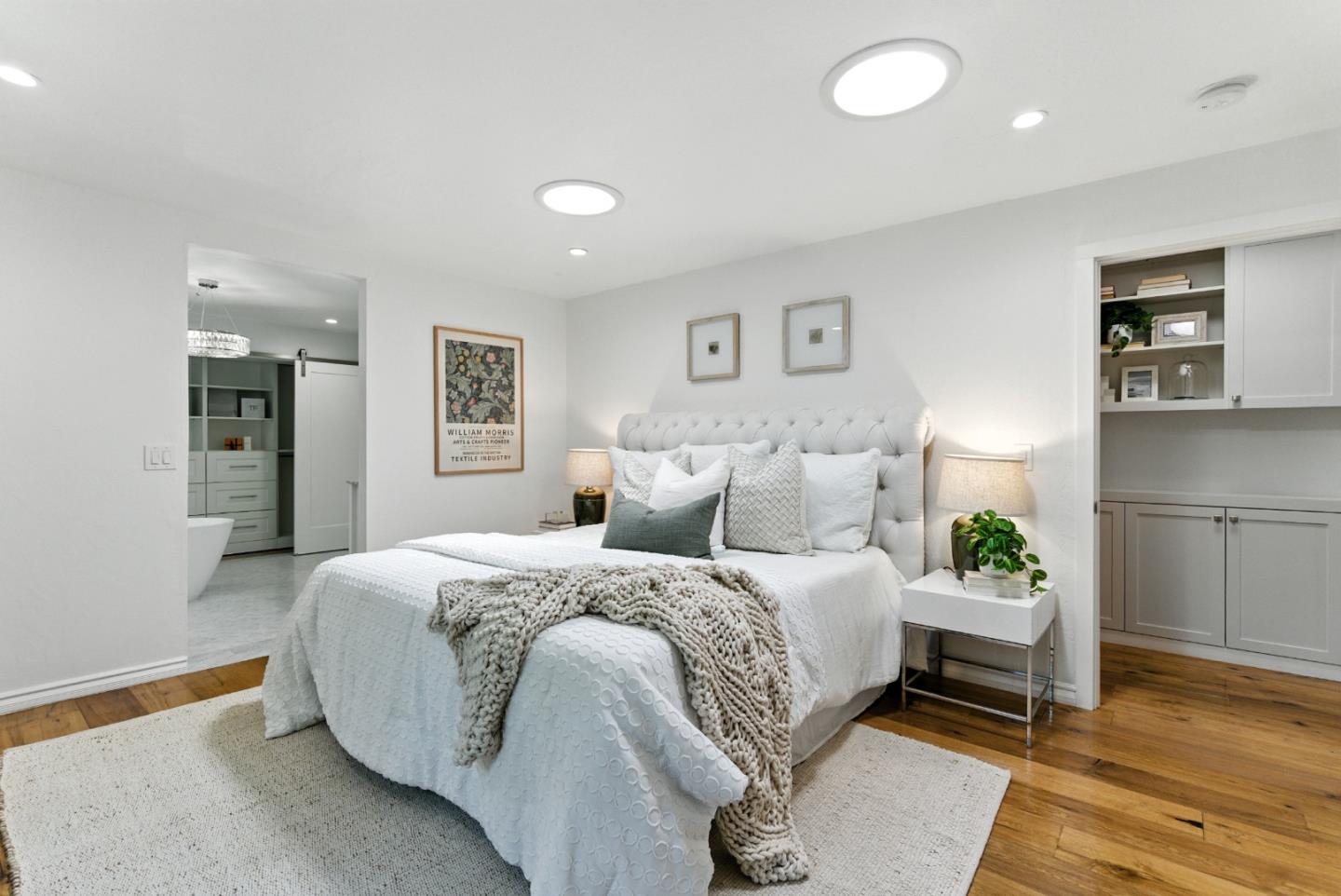 Detail Gallery Image 16 of 60 For 810 Glencrag Way, Woodside,  CA 94062 - 4 Beds | 4 Baths