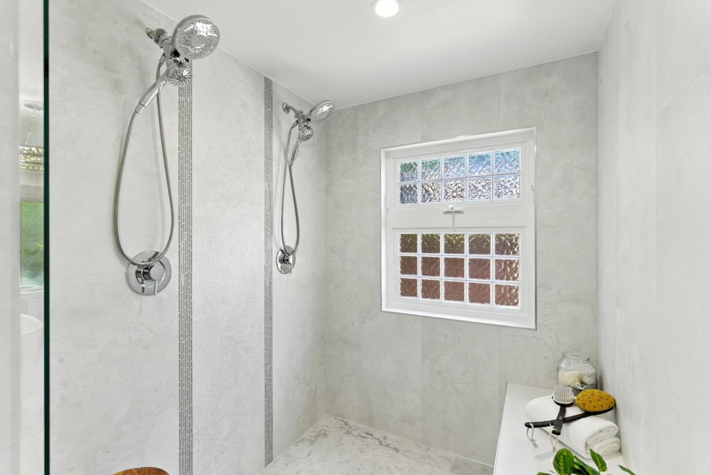 Detail Gallery Image 20 of 60 For 810 Glencrag Way, Woodside,  CA 94062 - 4 Beds | 4 Baths