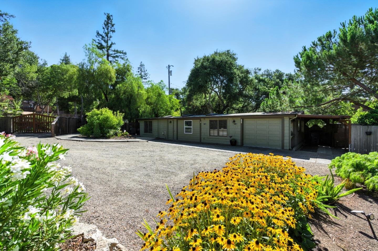 Detail Gallery Image 38 of 60 For 810 Glencrag Way, Woodside,  CA 94062 - 4 Beds | 4 Baths