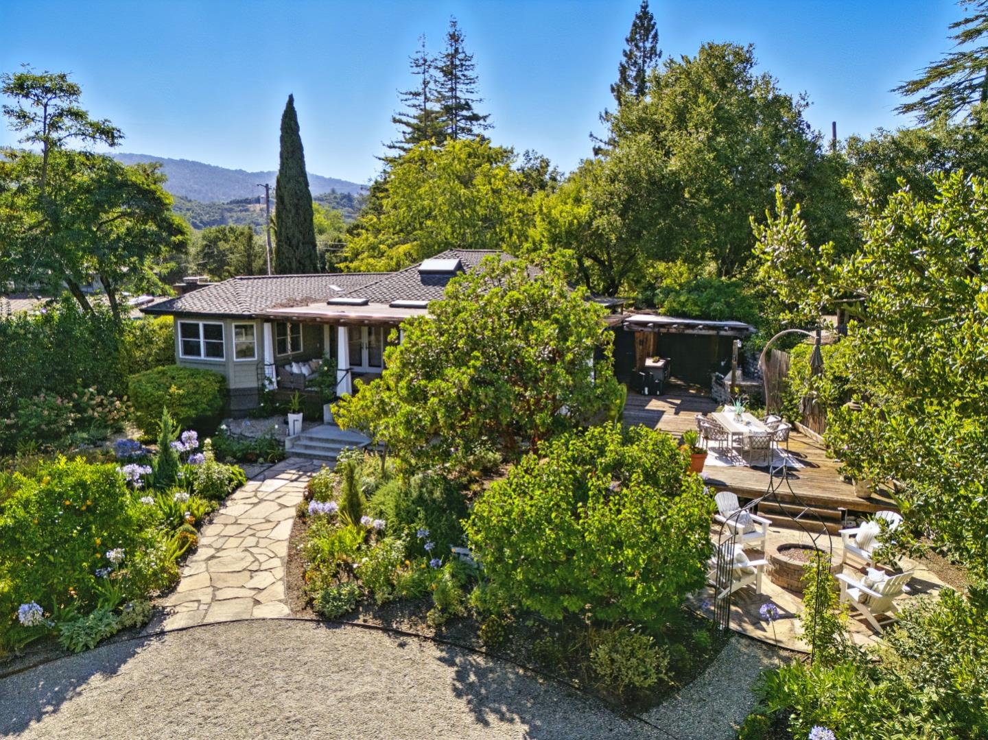 Detail Gallery Image 55 of 60 For 810 Glencrag Way, Woodside,  CA 94062 - 4 Beds | 4 Baths
