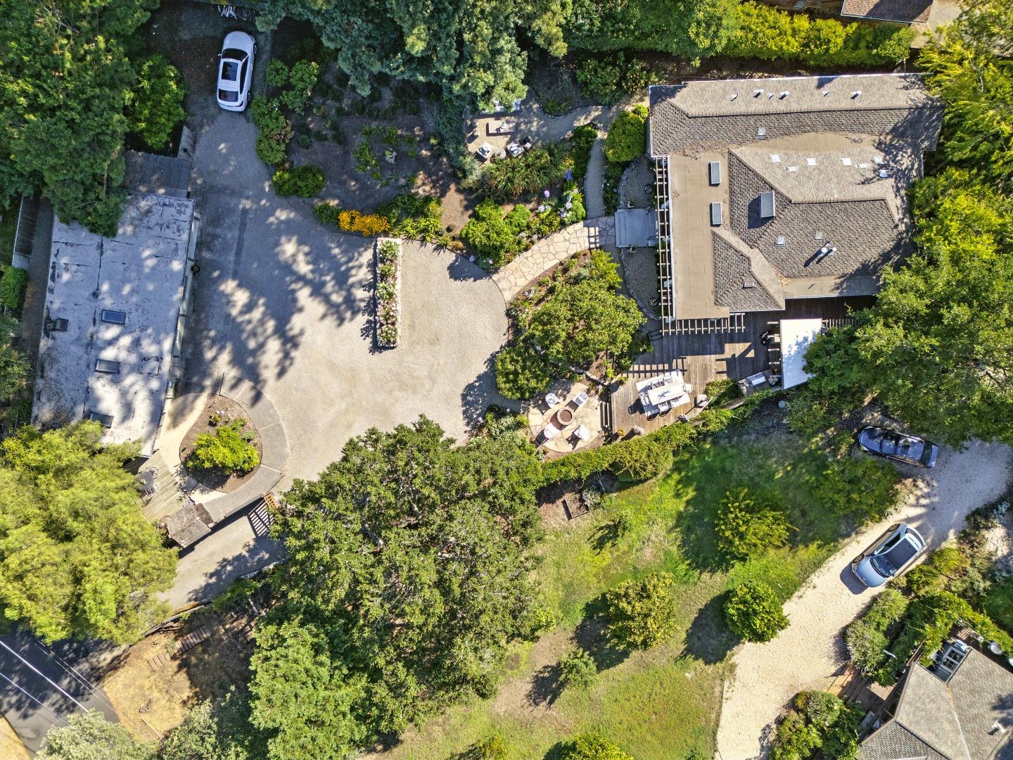 Detail Gallery Image 56 of 60 For 810 Glencrag Way, Woodside,  CA 94062 - 4 Beds | 4 Baths