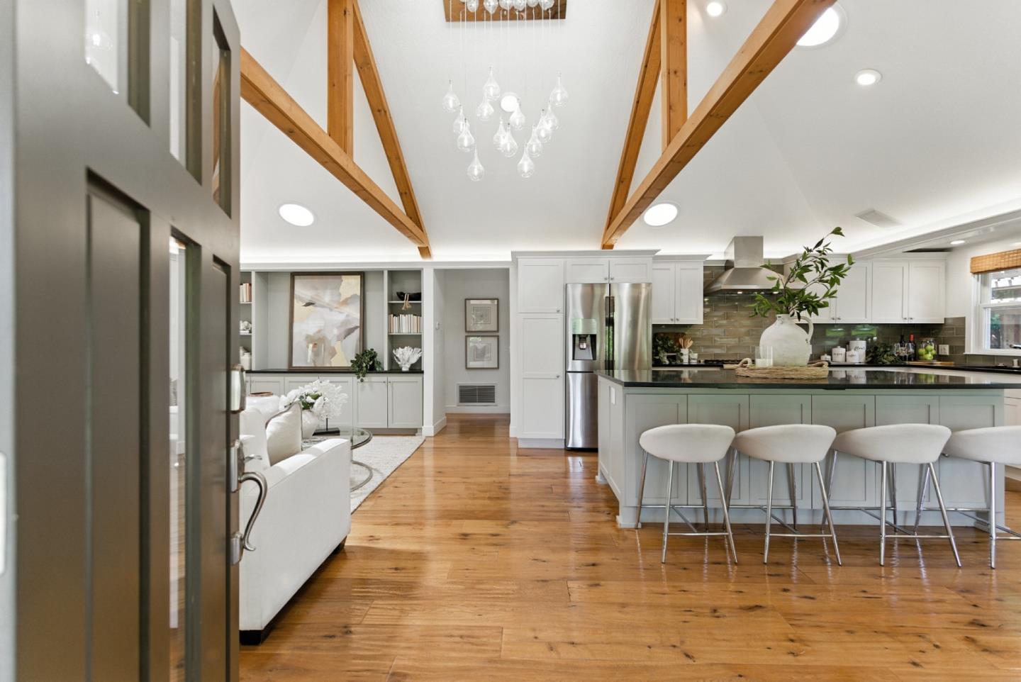 Detail Gallery Image 7 of 60 For 810 Glencrag Way, Woodside,  CA 94062 - 4 Beds | 4 Baths