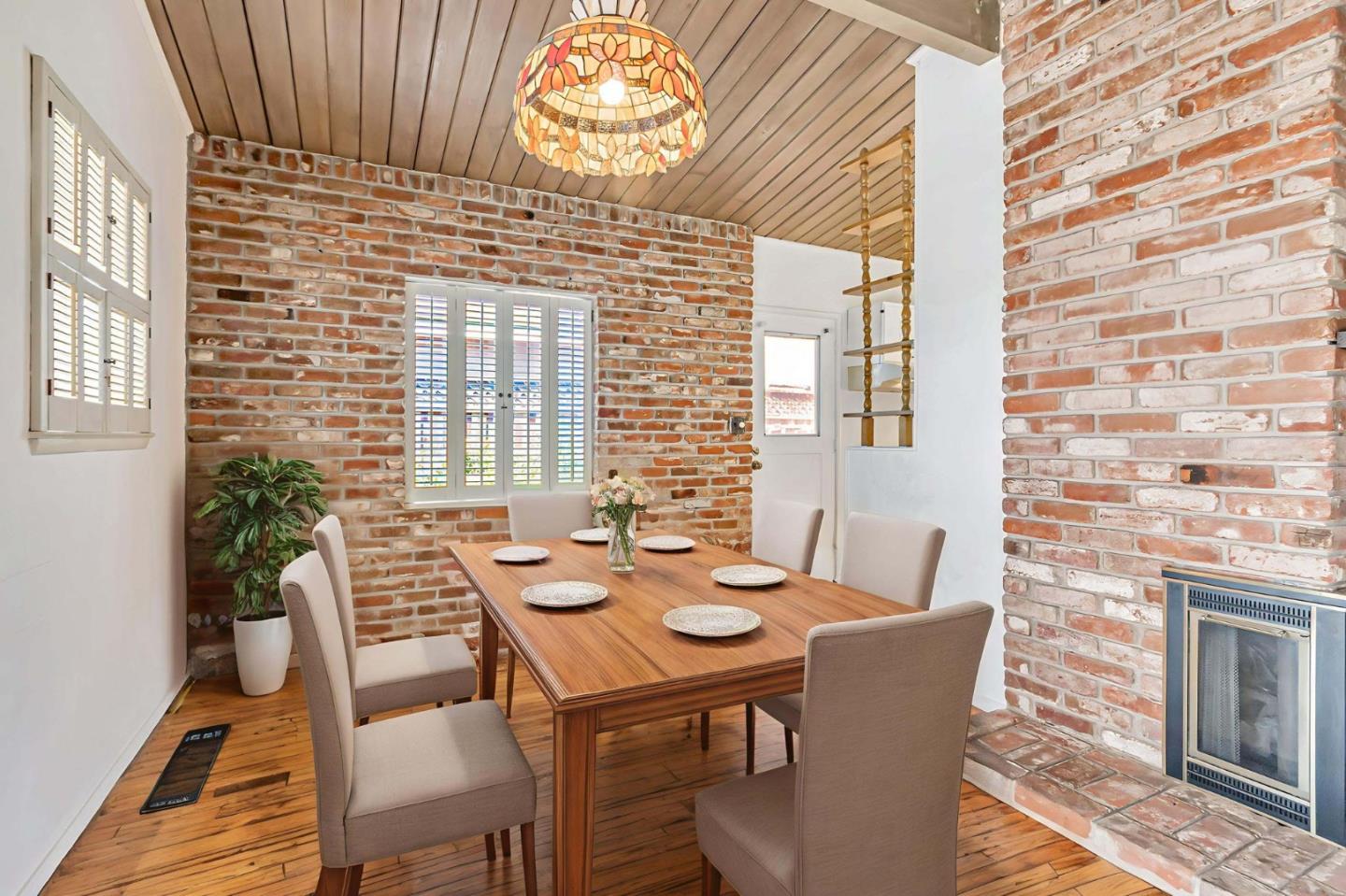 Detail Gallery Image 13 of 55 For 1461 Norman Ave, San Jose,  CA 95125 - 4 Beds | 2/1 Baths