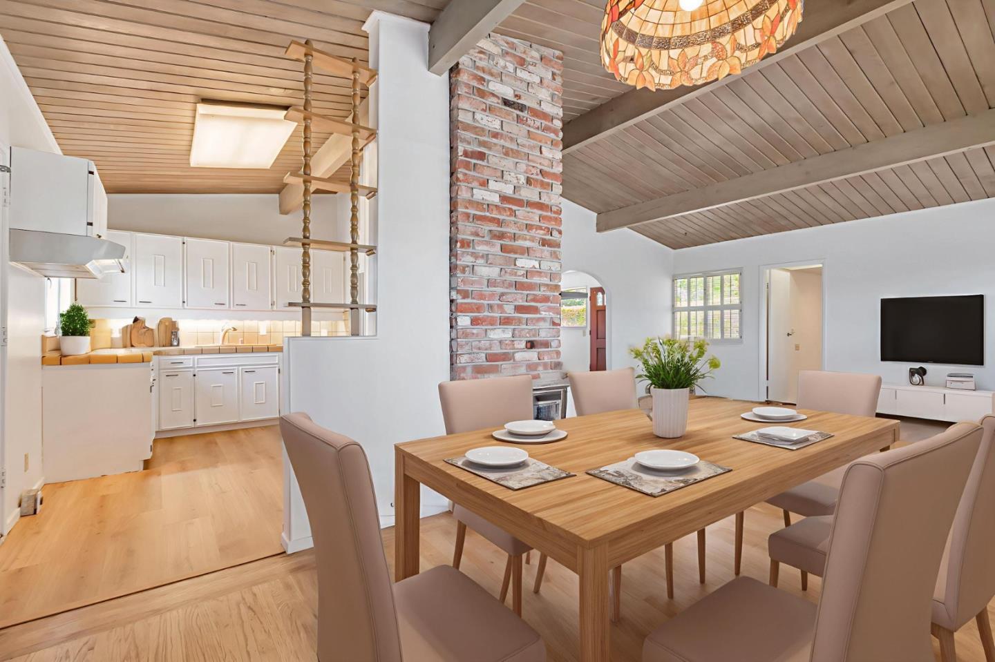 Detail Gallery Image 14 of 55 For 1461 Norman Ave, San Jose,  CA 95125 - 4 Beds | 2/1 Baths