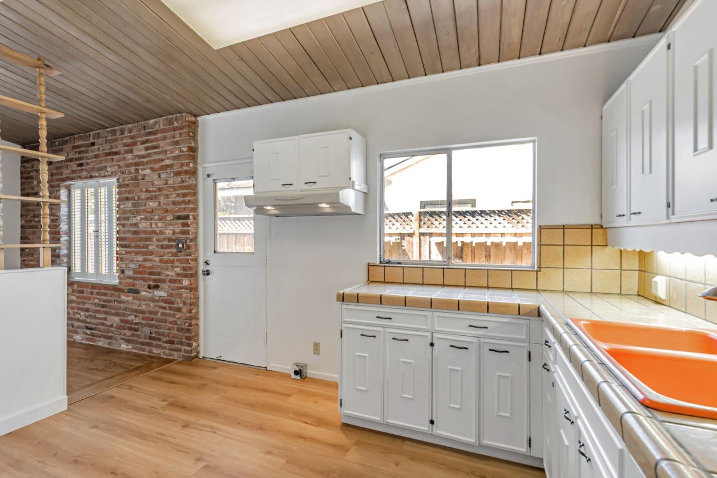 Detail Gallery Image 15 of 55 For 1461 Norman Ave, San Jose,  CA 95125 - 4 Beds | 2/1 Baths