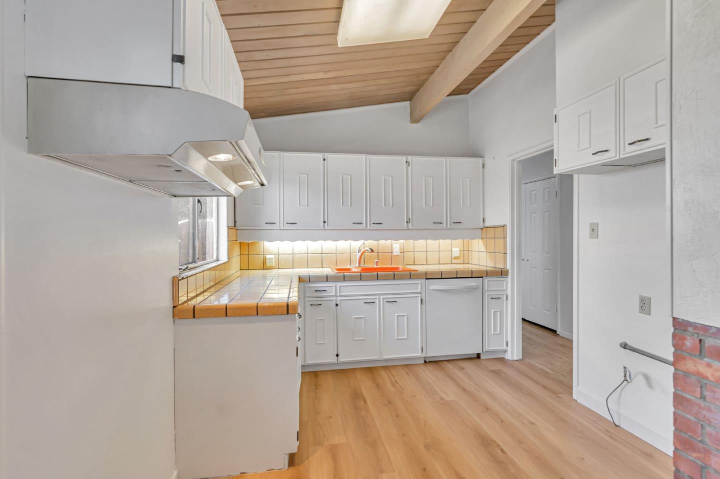 Detail Gallery Image 17 of 55 For 1461 Norman Ave, San Jose,  CA 95125 - 4 Beds | 2/1 Baths