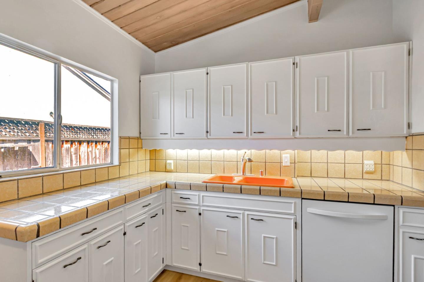 Detail Gallery Image 18 of 55 For 1461 Norman Ave, San Jose,  CA 95125 - 4 Beds | 2/1 Baths