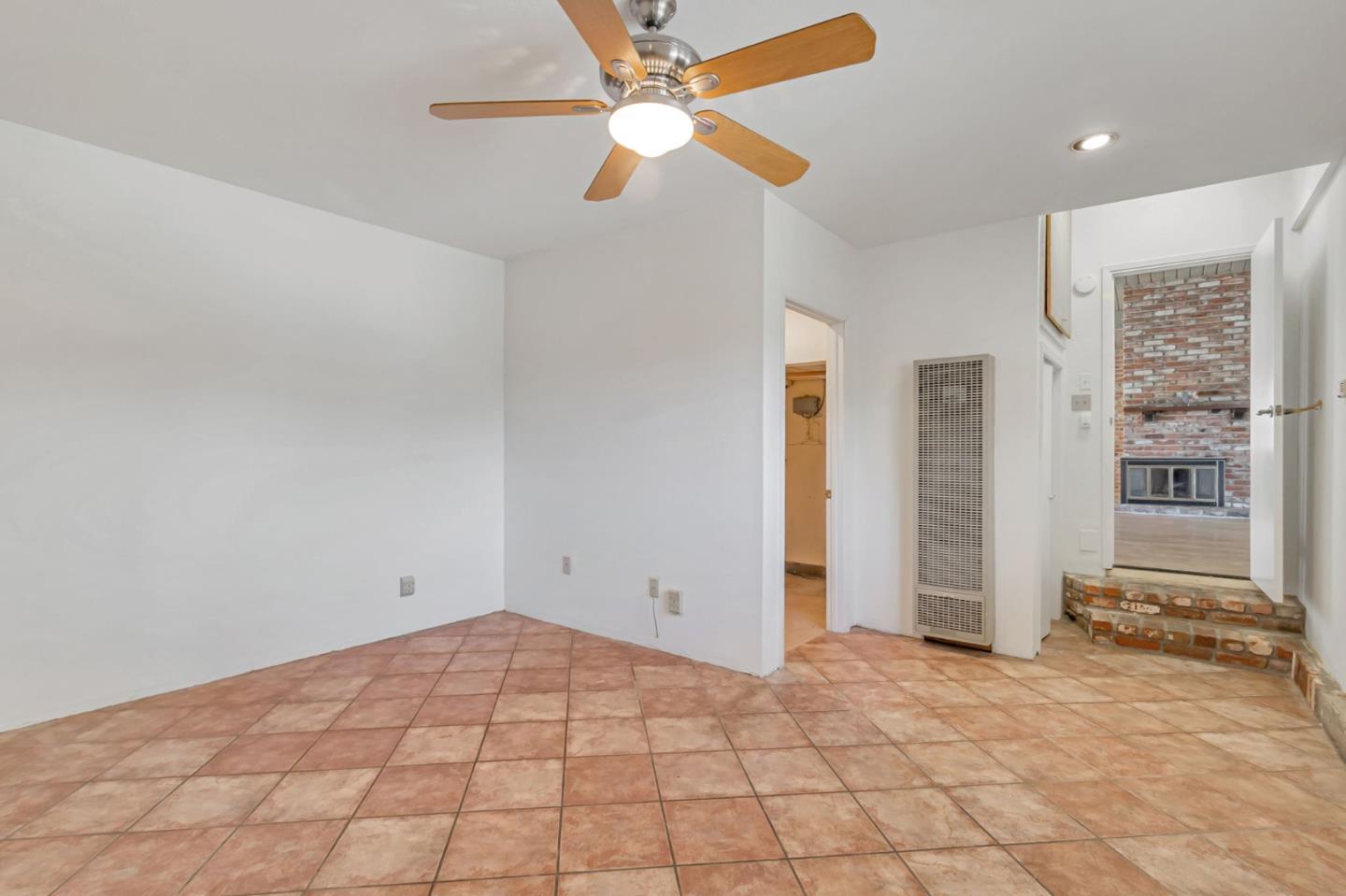 Detail Gallery Image 22 of 55 For 1461 Norman Ave, San Jose,  CA 95125 - 4 Beds | 2/1 Baths