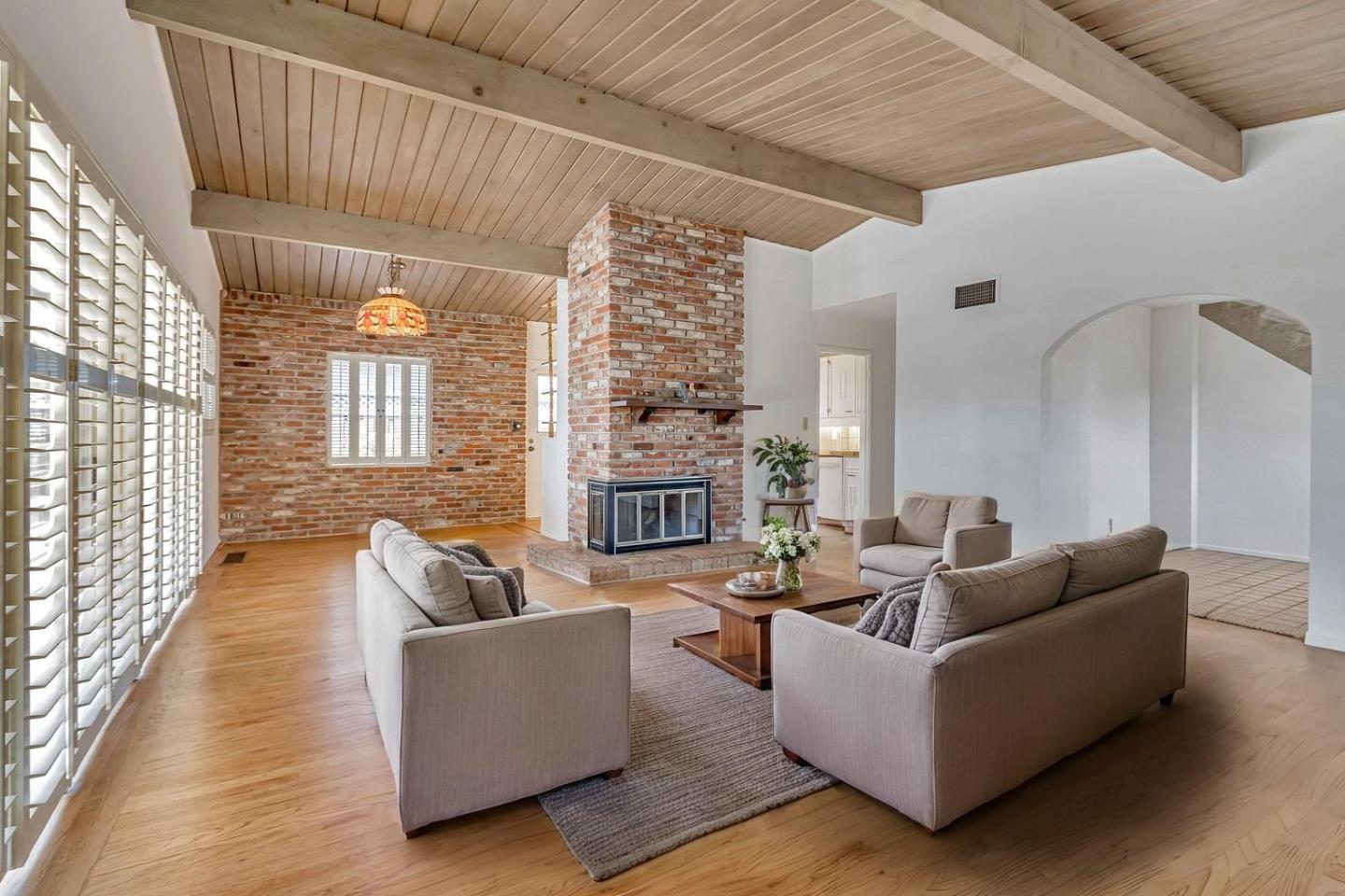 Detail Gallery Image 3 of 55 For 1461 Norman Ave, San Jose,  CA 95125 - 4 Beds | 2/1 Baths