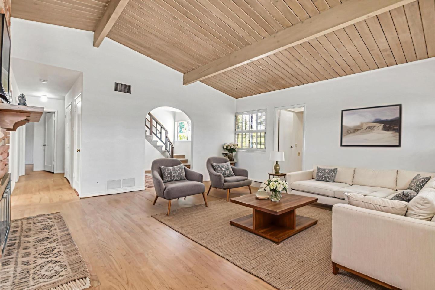 Detail Gallery Image 4 of 55 For 1461 Norman Ave, San Jose,  CA 95125 - 4 Beds | 2/1 Baths