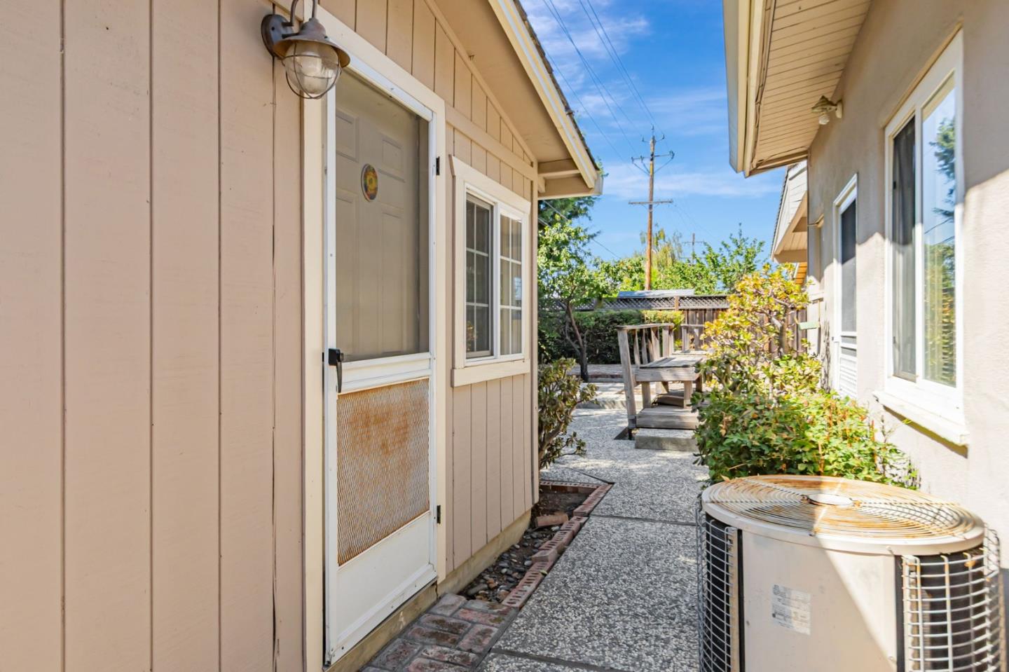Detail Gallery Image 51 of 55 For 1461 Norman Ave, San Jose,  CA 95125 - 4 Beds | 2/1 Baths