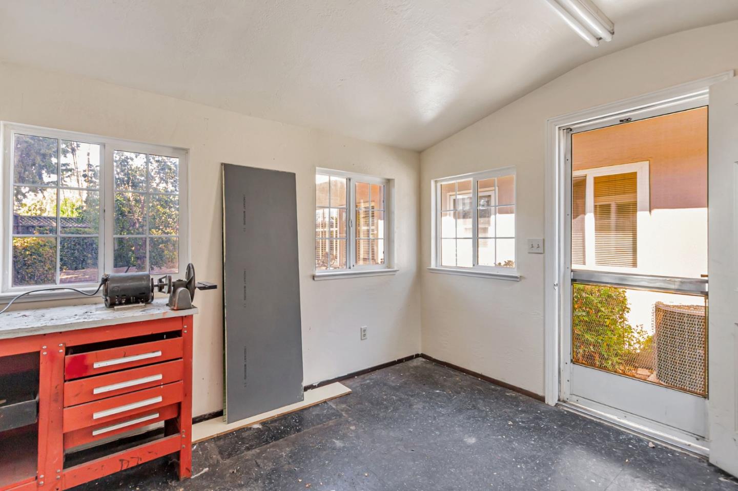Detail Gallery Image 55 of 55 For 1461 Norman Ave, San Jose,  CA 95125 - 4 Beds | 2/1 Baths