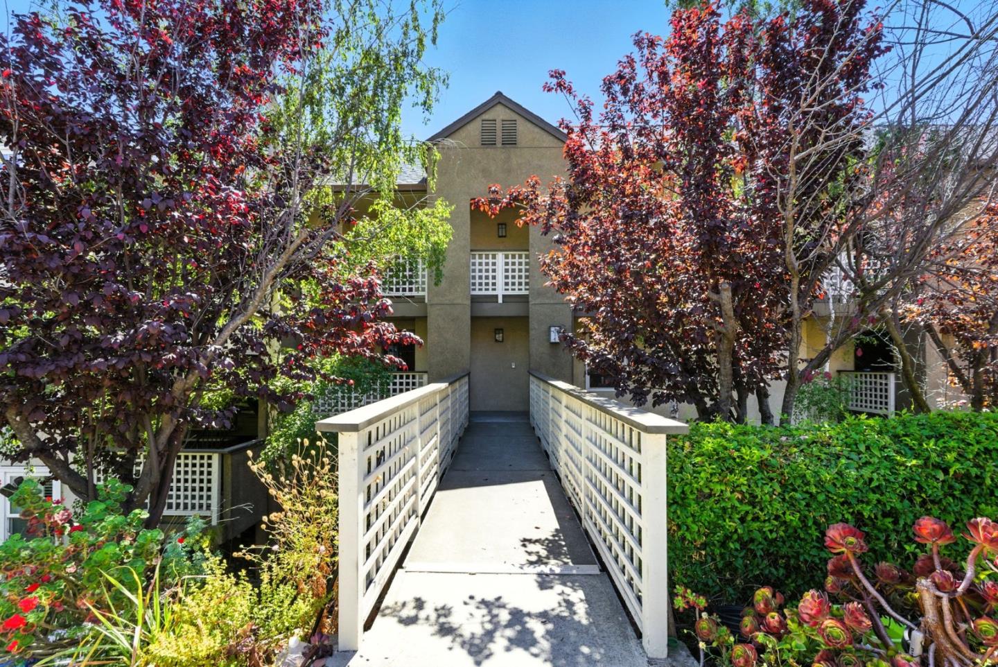Detail Gallery Image 3 of 37 For 715 Heath Ct #388,  Hayward,  CA 94544 - 2 Beds | 2 Baths