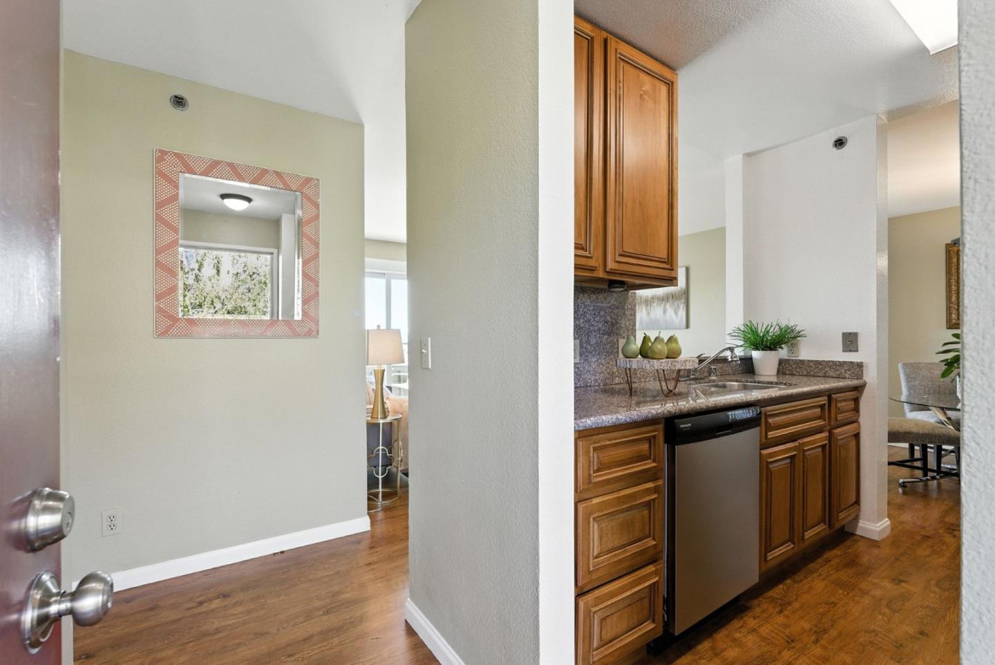 Detail Gallery Image 4 of 37 For 715 Heath Ct #388,  Hayward,  CA 94544 - 2 Beds | 2 Baths