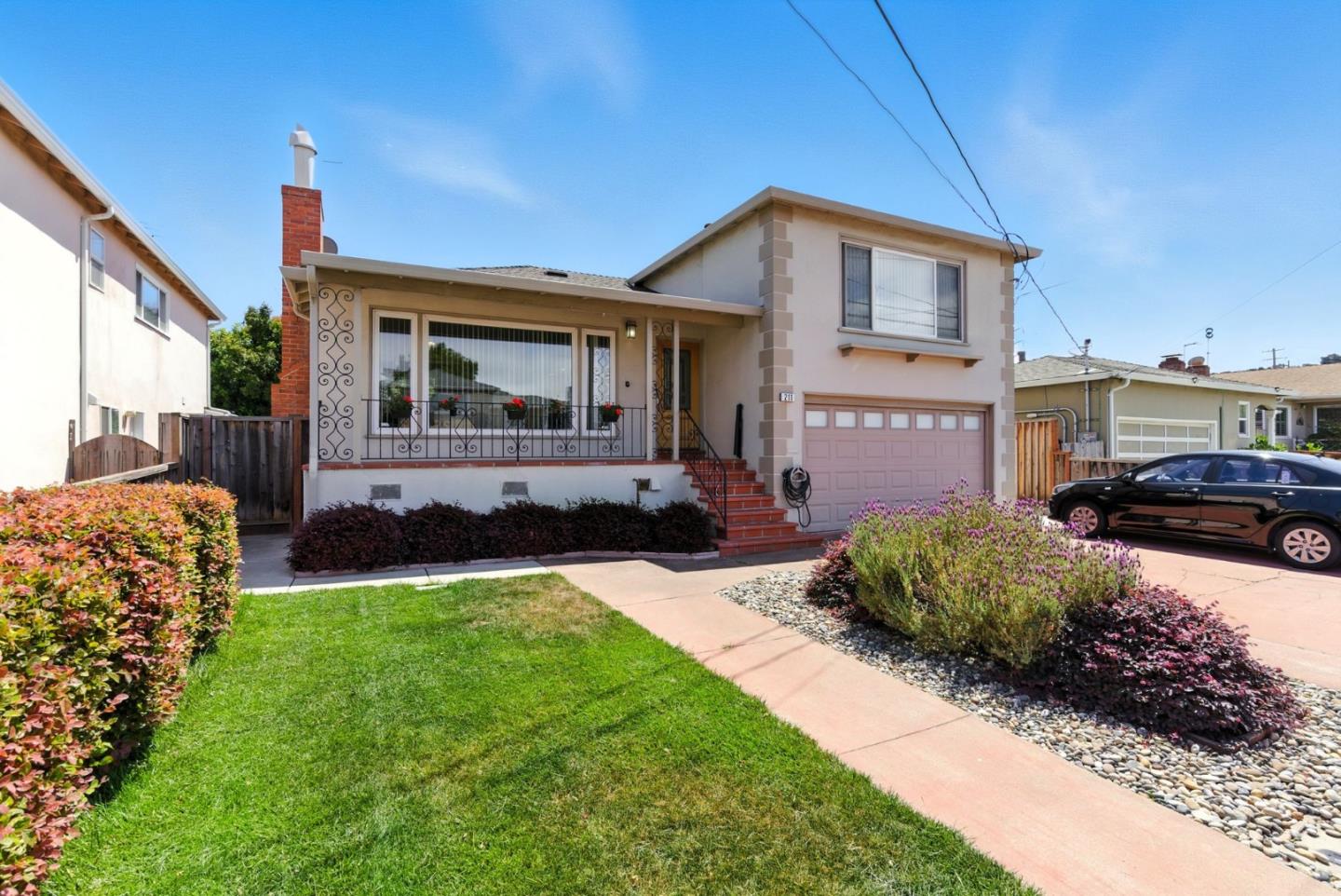 Detail Gallery Image 1 of 23 For 211 Anita Dr, Millbrae,  CA 94030 - 3 Beds | 2 Baths