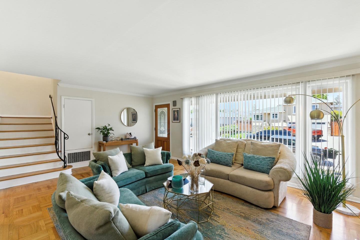 Detail Gallery Image 4 of 23 For 211 Anita Dr, Millbrae,  CA 94030 - 3 Beds | 2 Baths