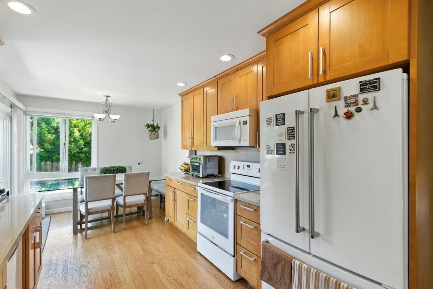 Detail Gallery Image 8 of 23 For 211 Anita Dr, Millbrae,  CA 94030 - 3 Beds | 2 Baths