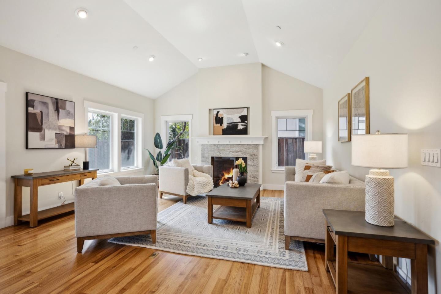 Detail Gallery Image 4 of 33 For 21150 Grenola Dr, Cupertino,  CA 95014 - 4 Beds | 4/1 Baths