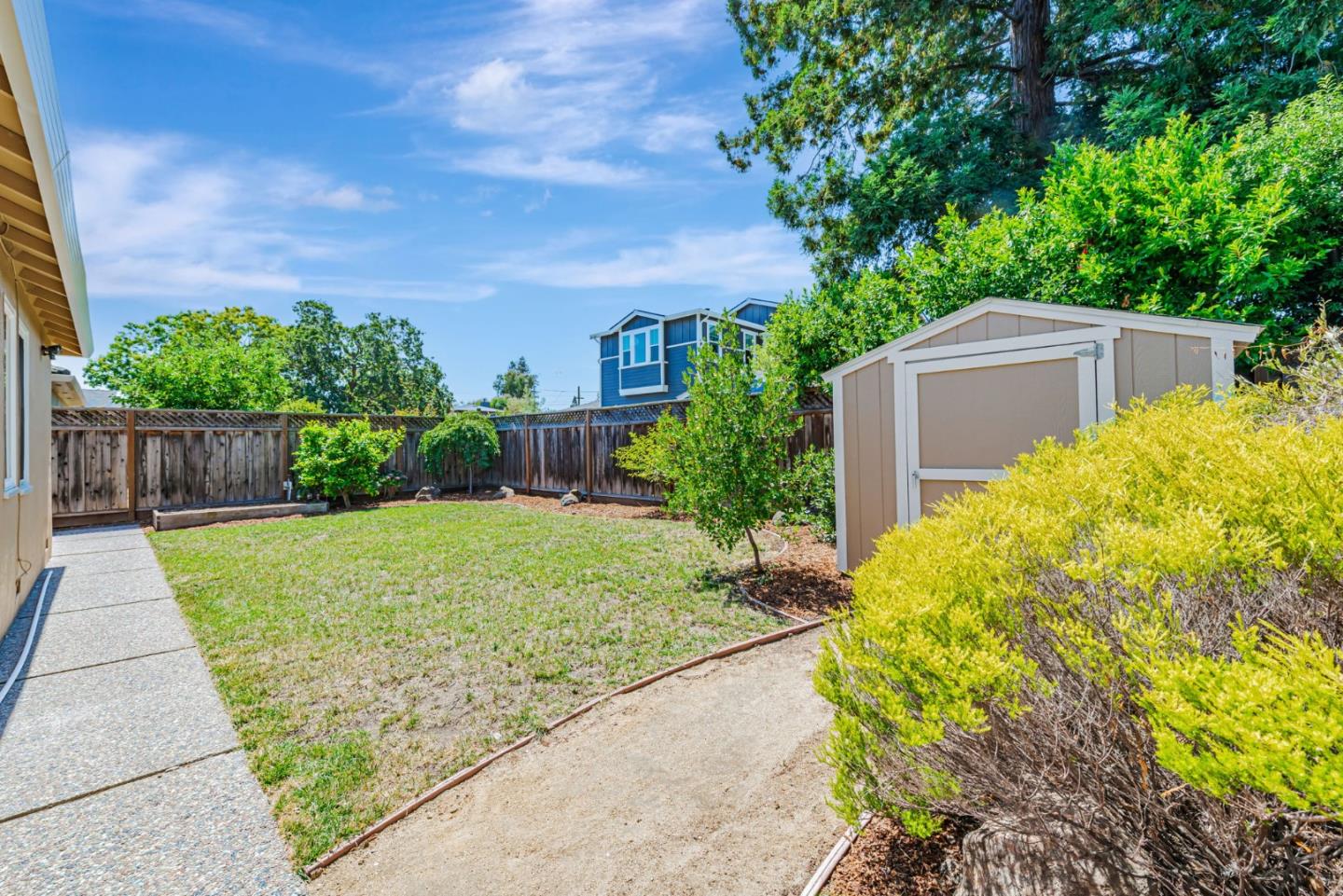 Detail Gallery Image 26 of 48 For 520 Topaz St, Redwood City,  CA 94062 - 3 Beds | 2 Baths