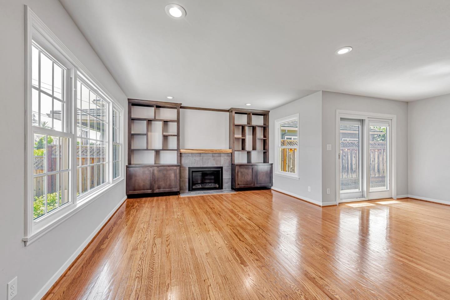 Detail Gallery Image 27 of 48 For 520 Topaz St, Redwood City,  CA 94062 - 3 Beds | 2 Baths