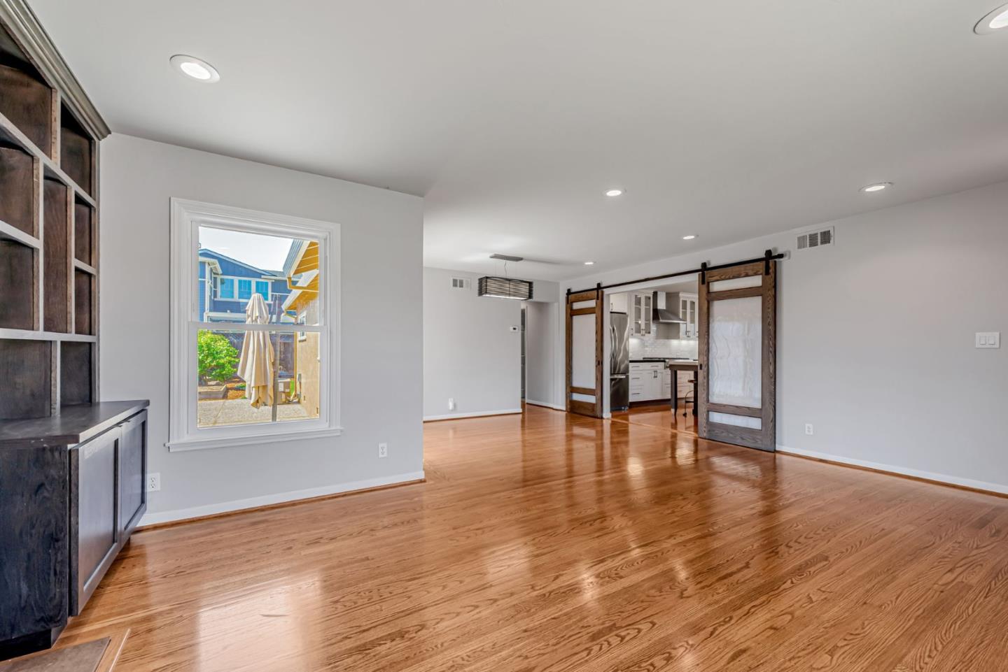 Detail Gallery Image 30 of 48 For 520 Topaz St, Redwood City,  CA 94062 - 3 Beds | 2 Baths