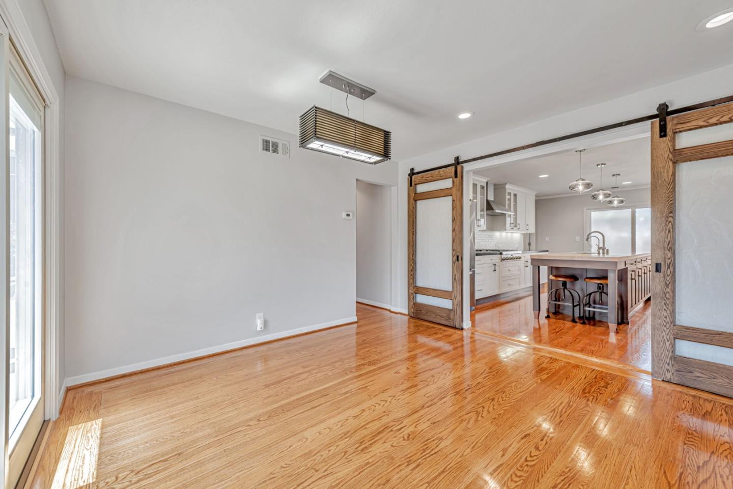 Detail Gallery Image 32 of 48 For 520 Topaz St, Redwood City,  CA 94062 - 3 Beds | 2 Baths