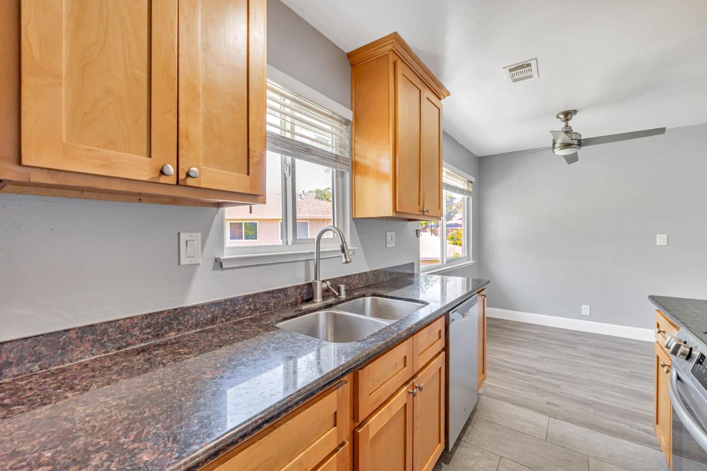 Detail Gallery Image 11 of 24 For 262 Tradewinds Ct #4,  San Jose,  CA 95123 - 2 Beds | 1 Baths
