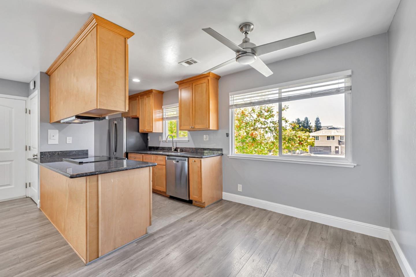 Detail Gallery Image 13 of 24 For 262 Tradewinds Ct #4,  San Jose,  CA 95123 - 2 Beds | 1 Baths