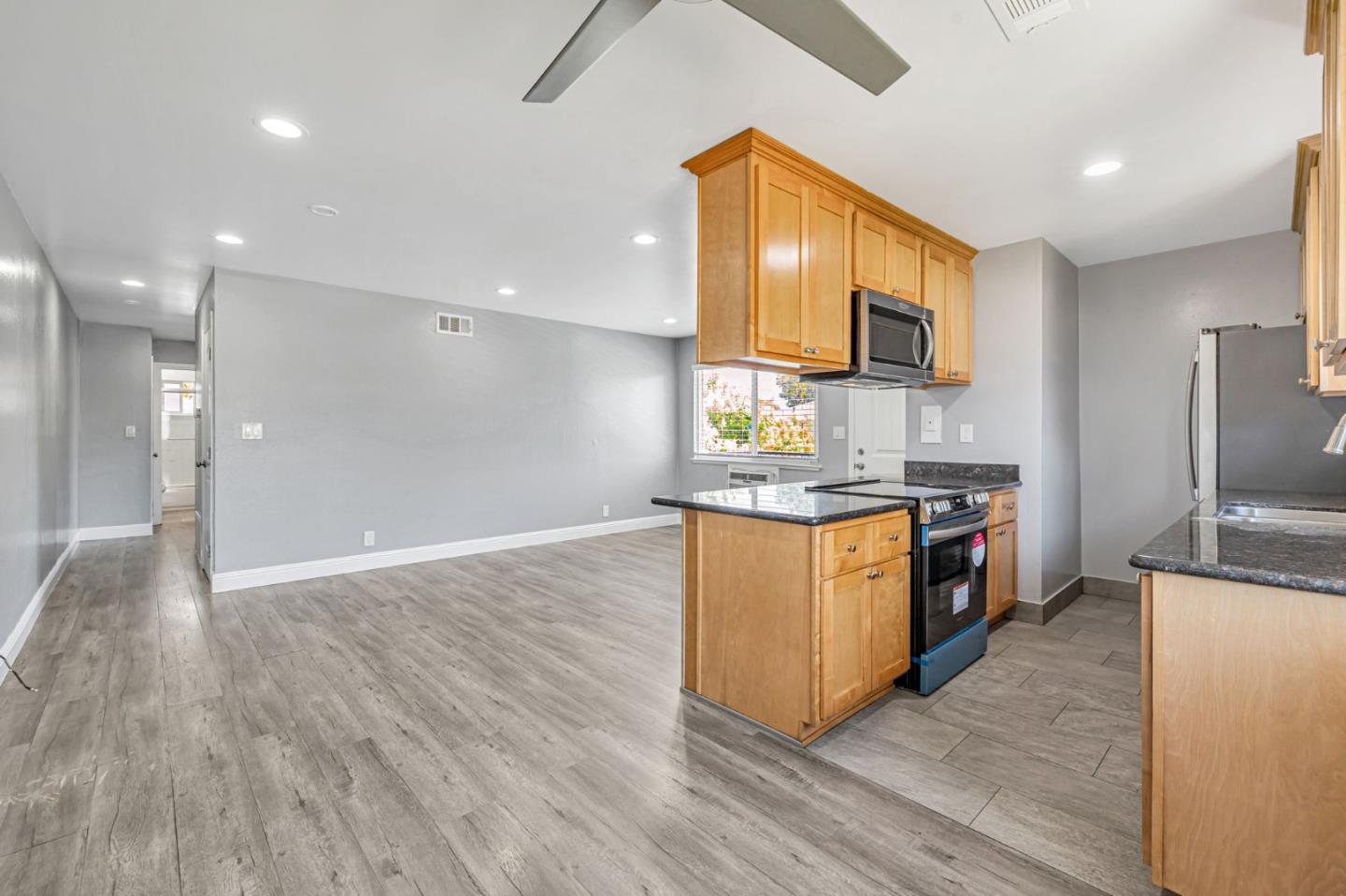 Detail Gallery Image 14 of 24 For 262 Tradewinds Ct #4,  San Jose,  CA 95123 - 2 Beds | 1 Baths
