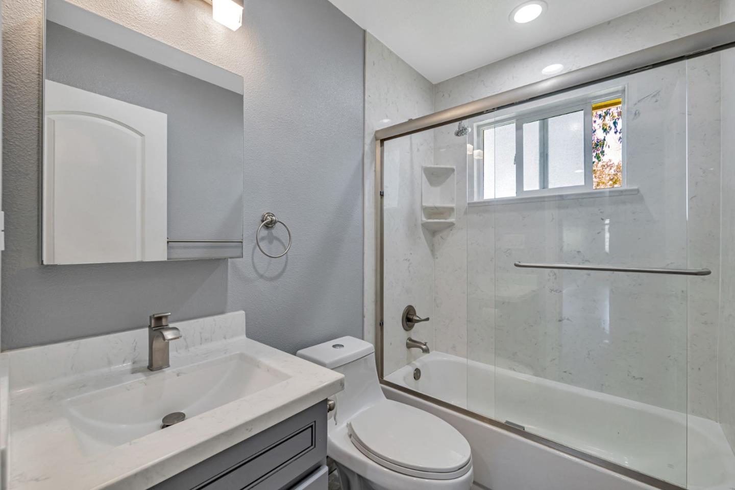 Detail Gallery Image 22 of 24 For 262 Tradewinds Ct #4,  San Jose,  CA 95123 - 2 Beds | 1 Baths