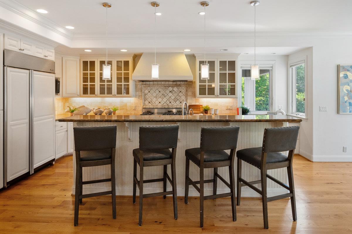 Detail Gallery Image 18 of 49 For 1509 Los Montes Dr, Burlingame,  CA 94010 - 5 Beds | 4 Baths