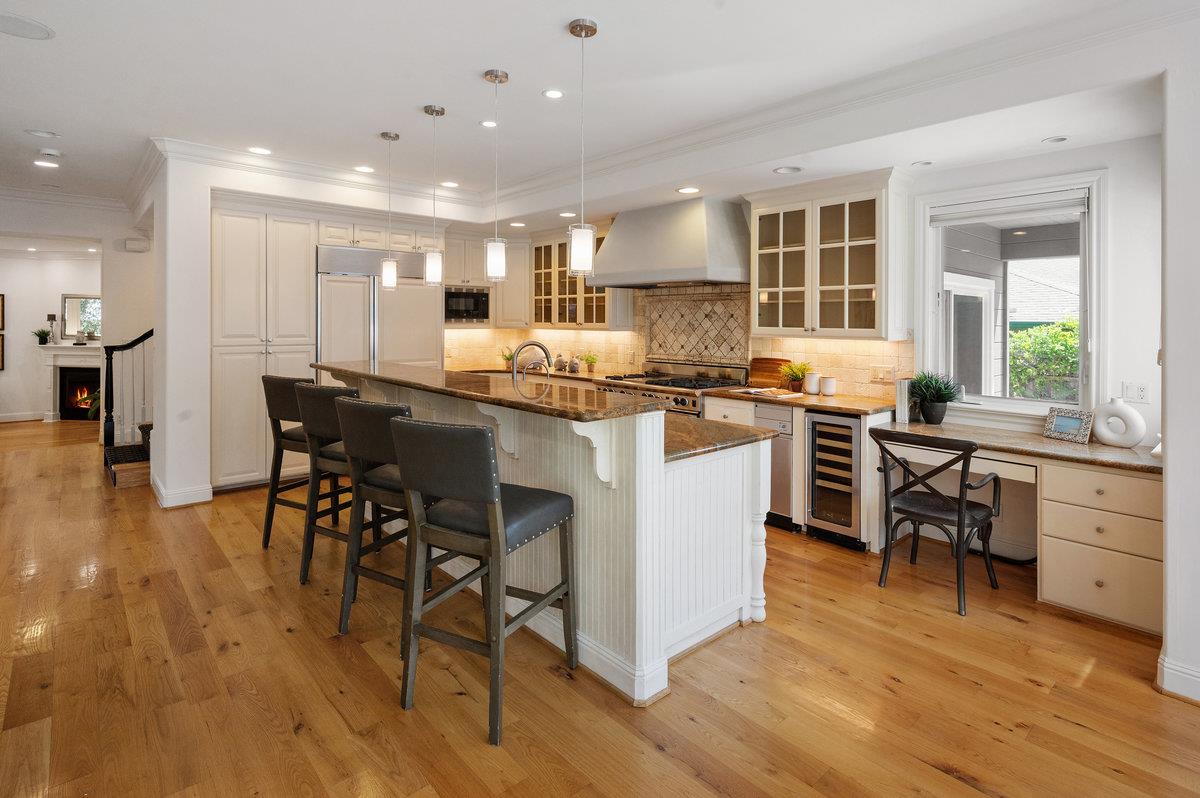 Detail Gallery Image 20 of 49 For 1509 Los Montes Dr, Burlingame,  CA 94010 - 5 Beds | 4 Baths