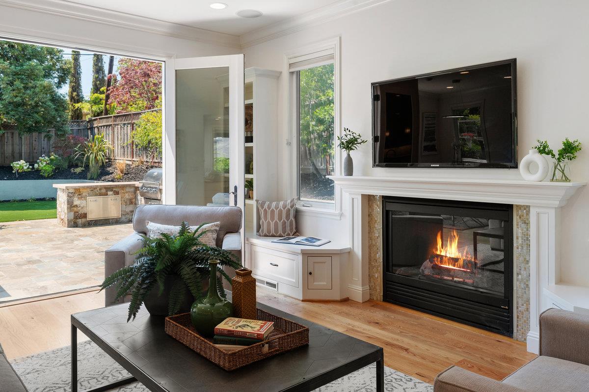 Detail Gallery Image 33 of 49 For 1509 Los Montes Dr, Burlingame,  CA 94010 - 5 Beds | 4 Baths