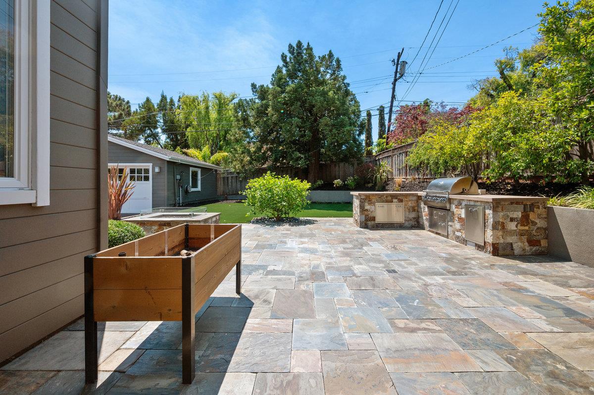 Detail Gallery Image 38 of 49 For 1509 Los Montes Dr, Burlingame,  CA 94010 - 5 Beds | 4 Baths