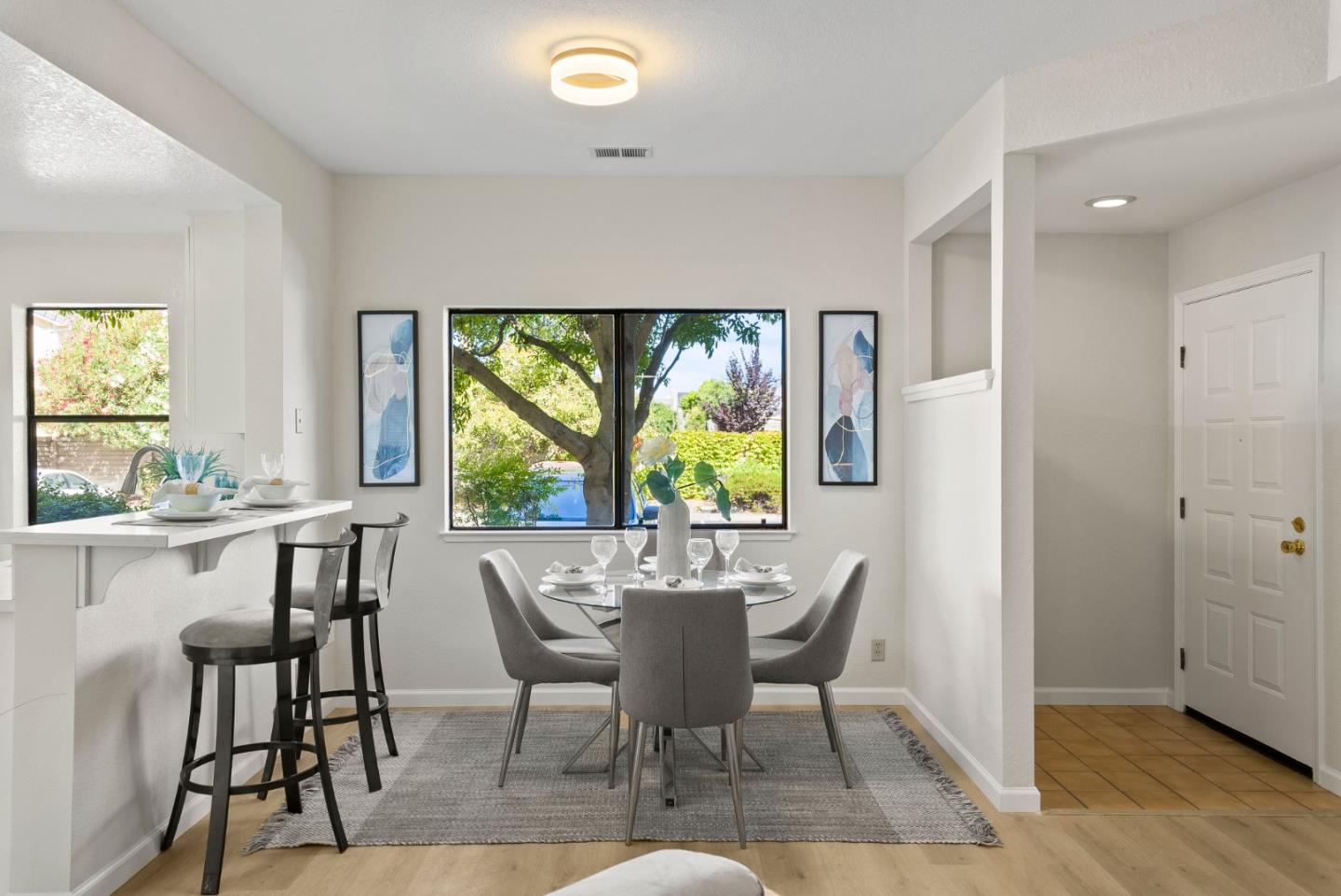 Detail Gallery Image 10 of 37 For 1340 Meadow Ridge Cir, San Jose,  CA 95131 - 2 Beds | 2 Baths