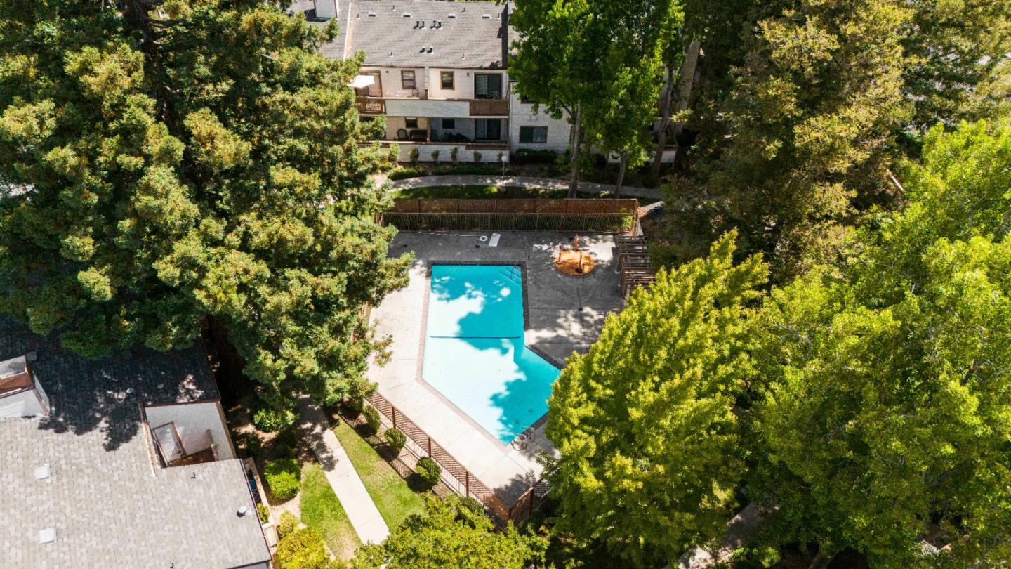 Detail Gallery Image 34 of 37 For 1340 Meadow Ridge Cir, San Jose,  CA 95131 - 2 Beds | 2 Baths
