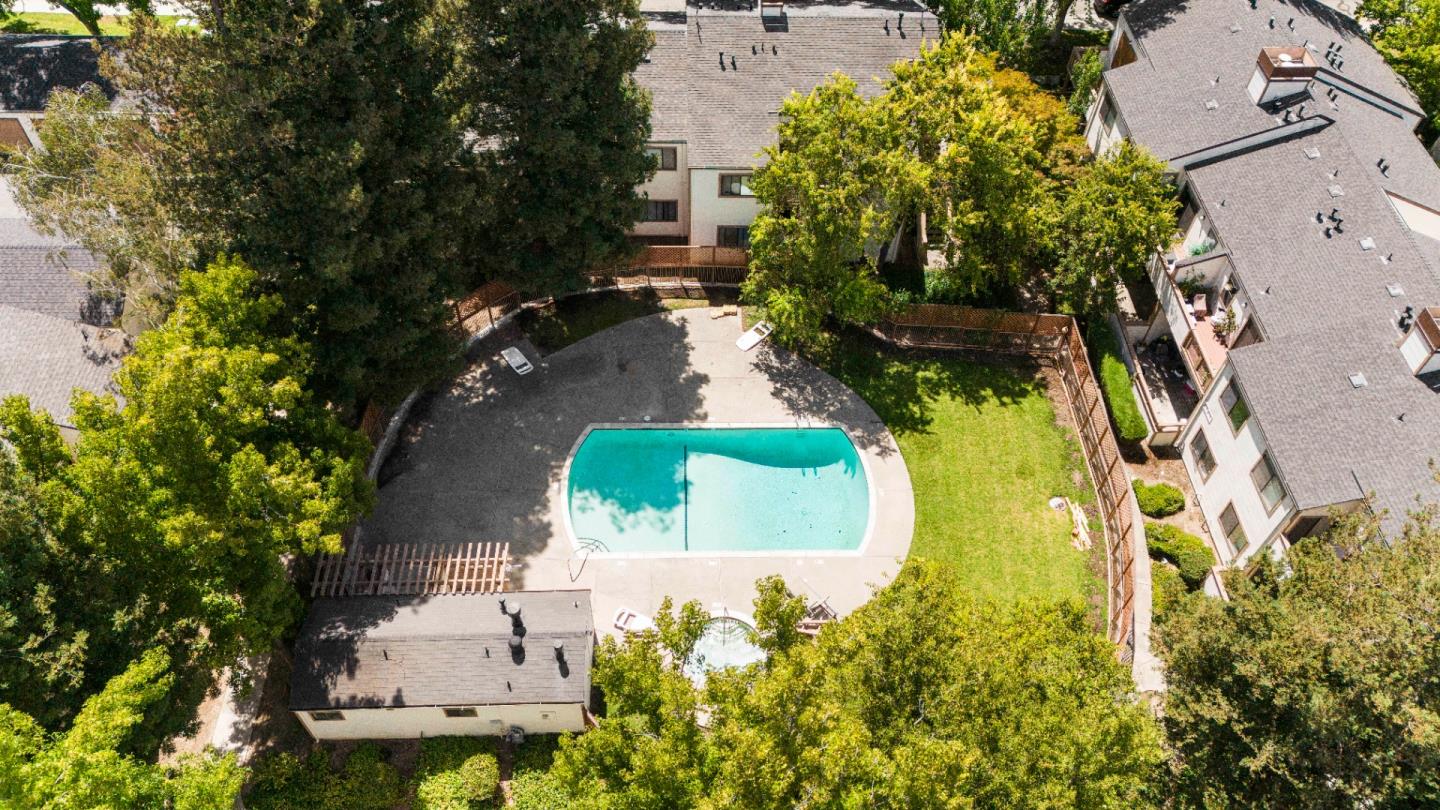 Detail Gallery Image 35 of 37 For 1340 Meadow Ridge Cir, San Jose,  CA 95131 - 2 Beds | 2 Baths